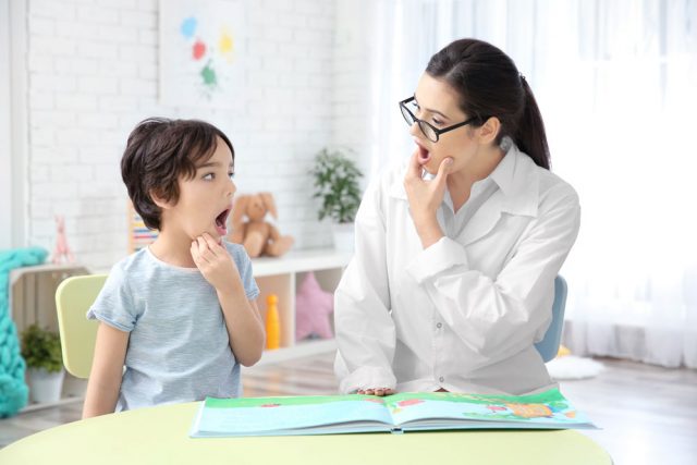 Sprachstörungen bei Kindern - Was tun bei Artikaltionsproblemen