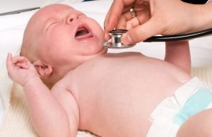 Vorsorgeuntersuchungen für das Baby - Das passiert noch in der Klinik