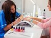 Künstliche Fingernägel: Warum ein Besuch im Nagelstudio gefährlich sein kann