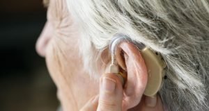 Hörtraining: So lernen Sie mit Hörgerät besser zu hören