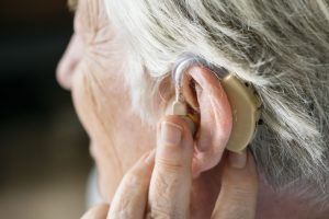 Hörtraining: So lernen Sie mit Hörgerät besser zu hören